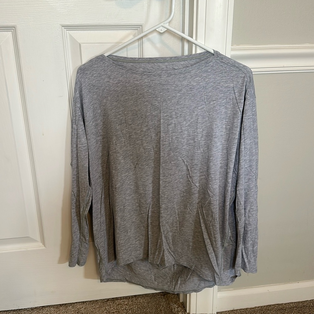 Lululemon light gray top . Size 6